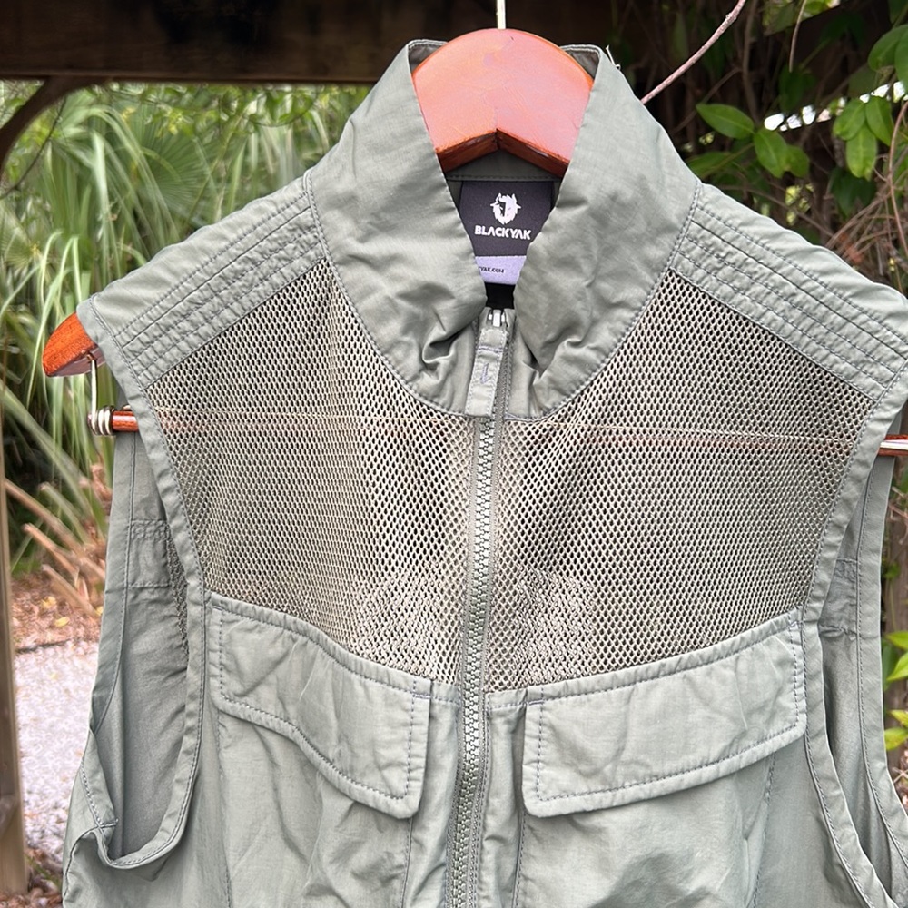 Vest stylish functional multi purpose utility pockets velcro mesh high quality - Picture 3 of 14